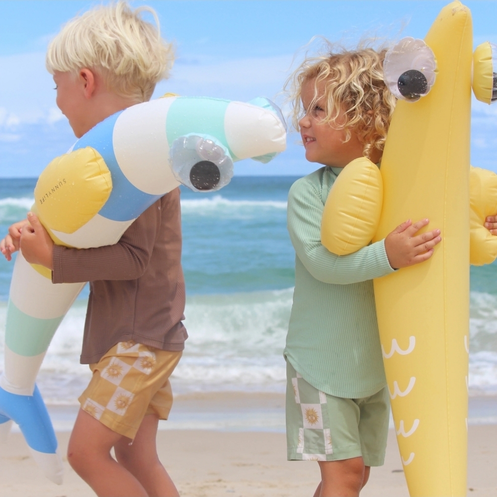 SUNNYLiFE
SUNNYLiFE Kids Inflatable Noodle Finn The Fish Multi Set of 2 - Picture 5 of 8